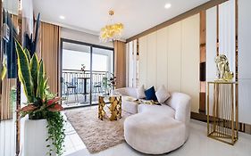 Saigon Royal - Mm